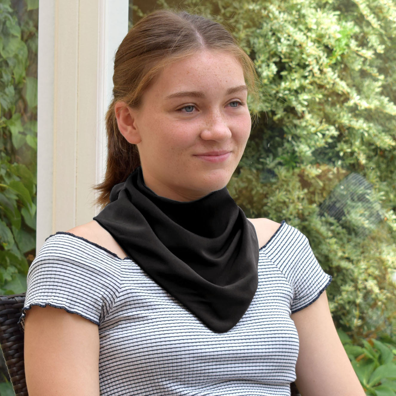 Neckerchief style dribble bib - Medium - Charcoal Black