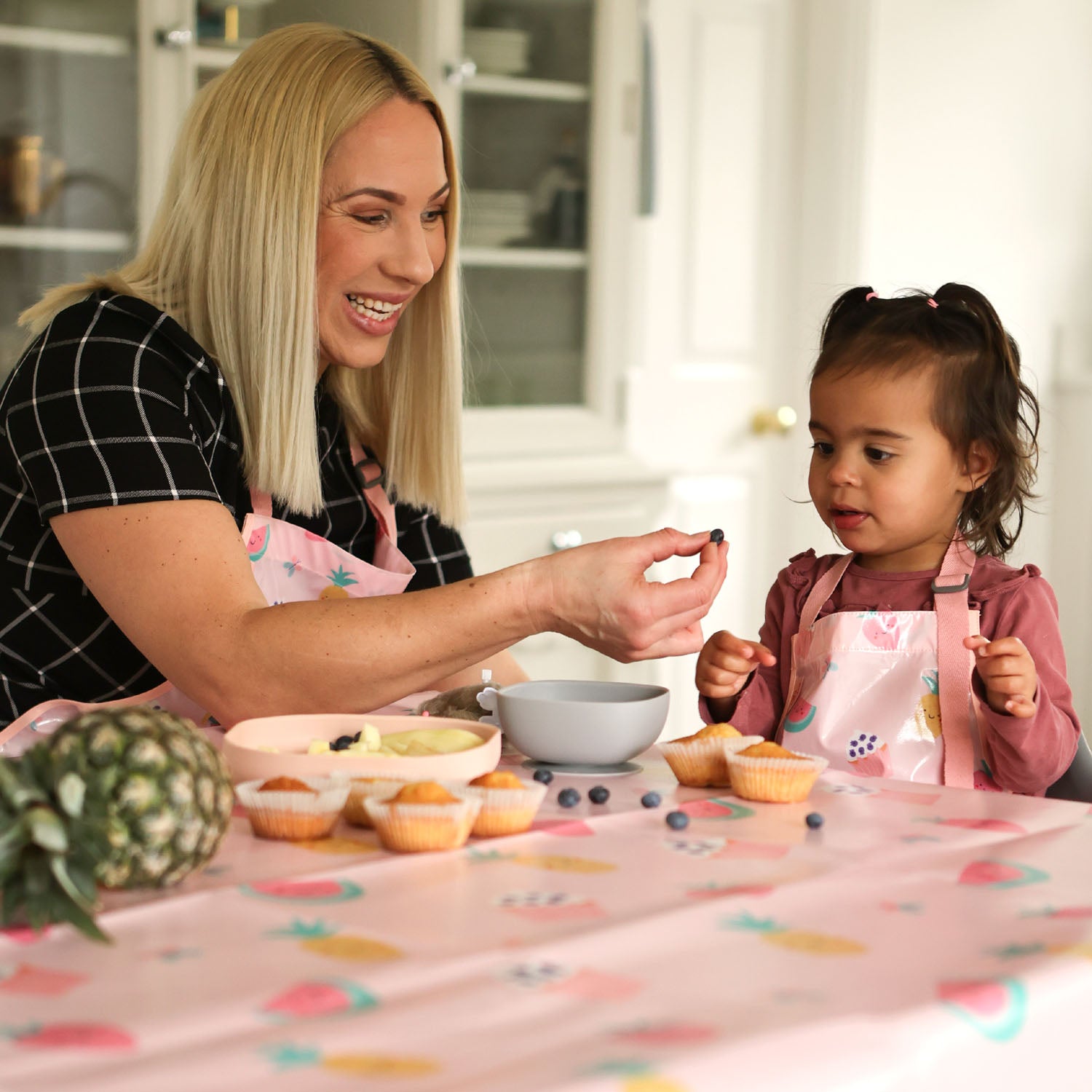 Wipeezee XL Splash Mat - Pink Yummy Treats | Bibs | Bibetta