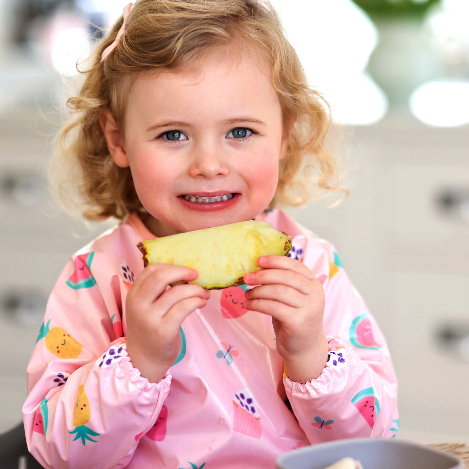 Wipeezee Bib with Sleeves - Pink Yummy Treats | Bibs | Bibetta