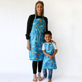 Wipeezee Child and Adult Apron Bundle - Turquoise Sea Creatures